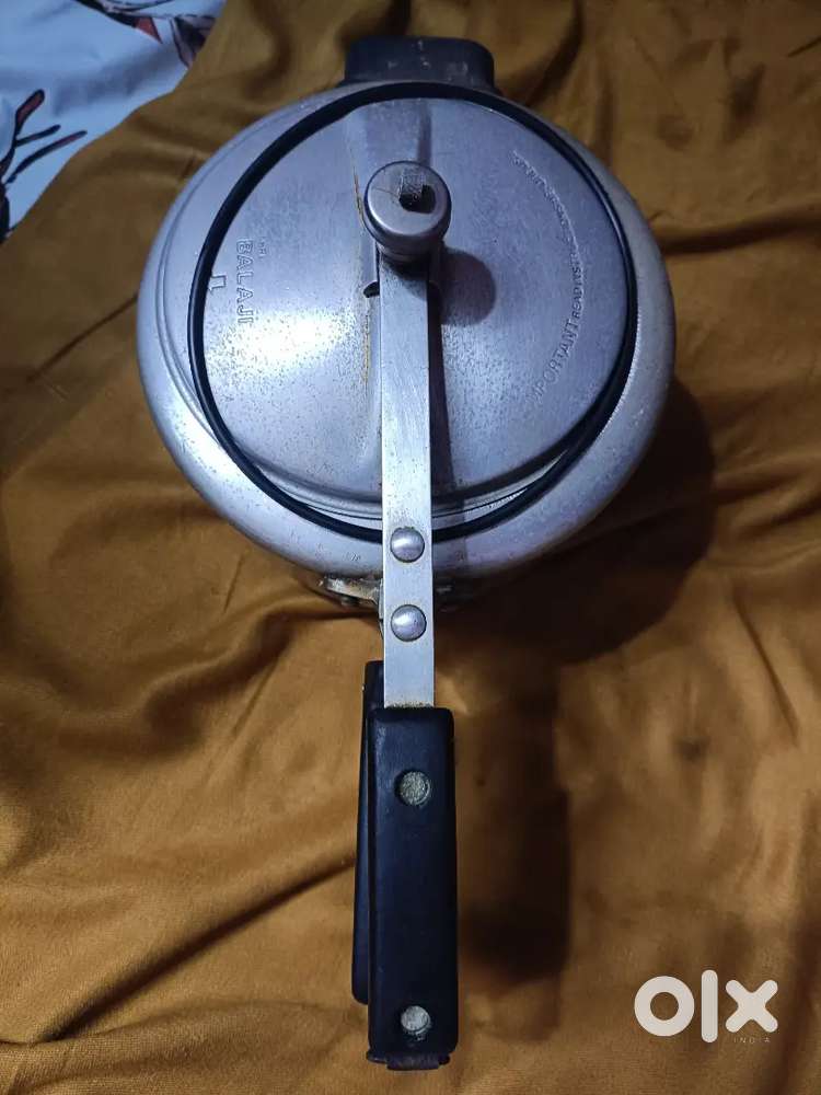 Pressure Cooker, Inner Lid Cooker, Silver