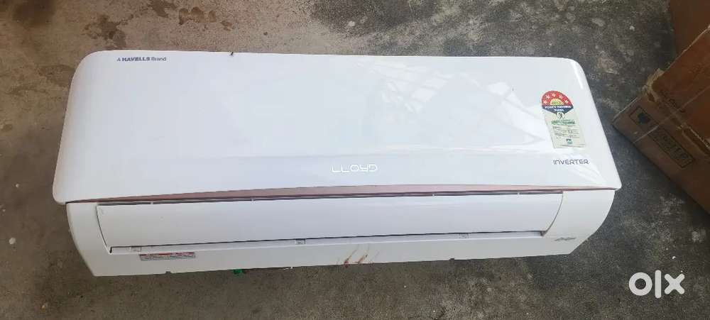 Lloyd 5 star 1.5 tun -- 22000-00₹