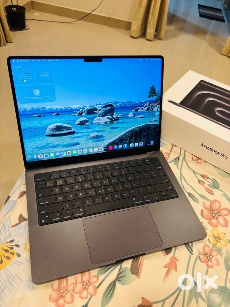 New Apple Macbook Pro 14 inch M3 Pro chip just 1 month old in warranty