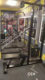 Gym setup good condition good machine