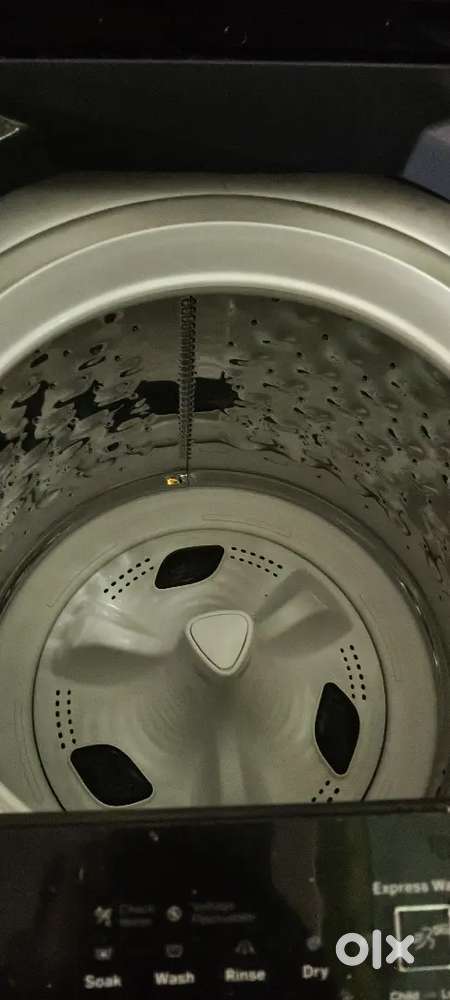 New whirlpool washing machine used only for a year