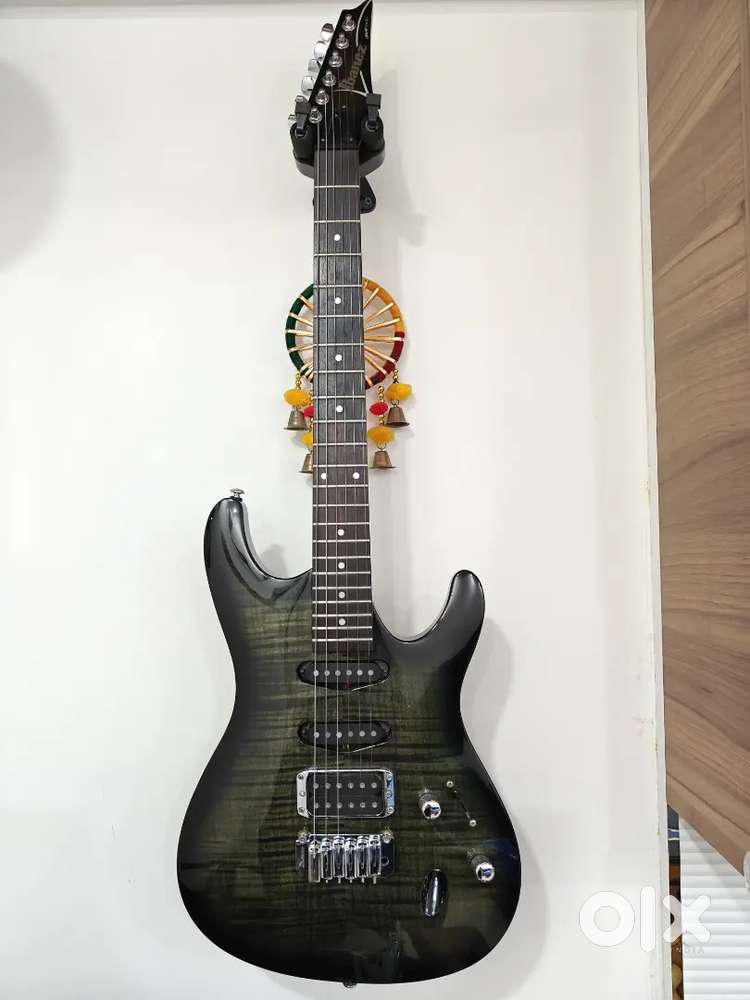 Ibanez SA260FM electric guitar in excellent condition and well setup