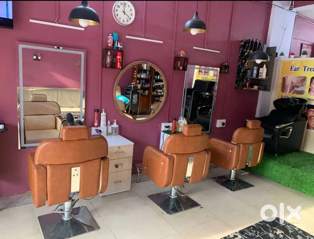 Barber saloon ullala saloon staff experience u