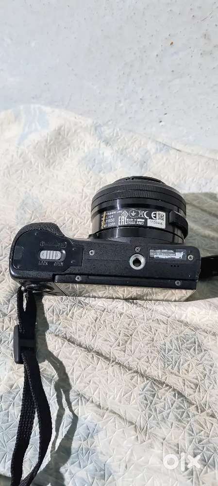Sony a5100 mirror less vlog camera