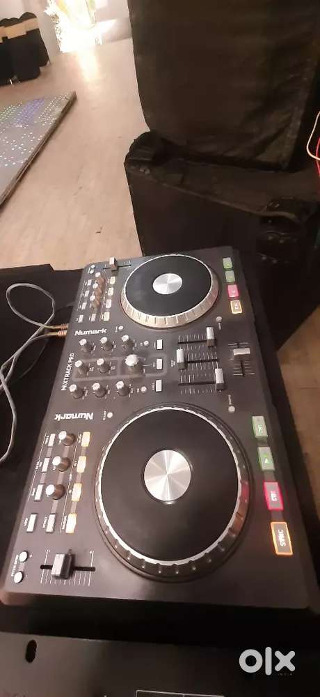Numark dj controller