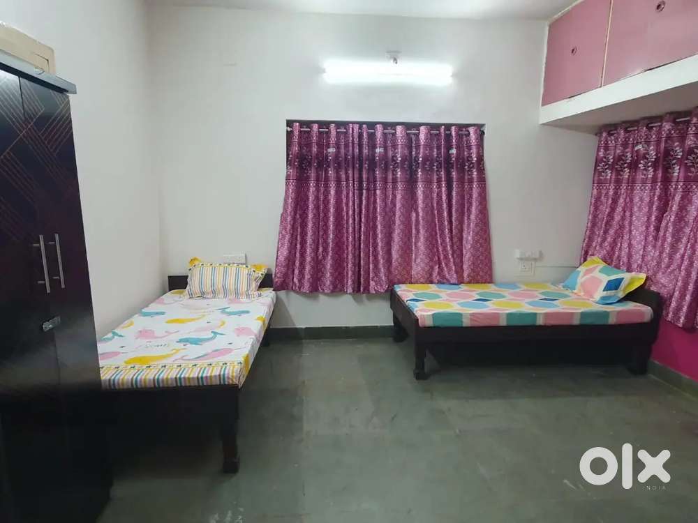 Pg near amit nagar (amit nagar Bridge char rasta)