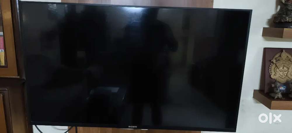 Sony Bravia 43 inches