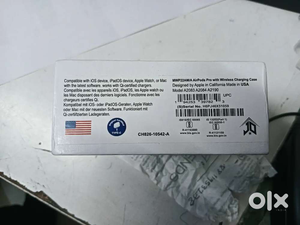 iPhone earbud