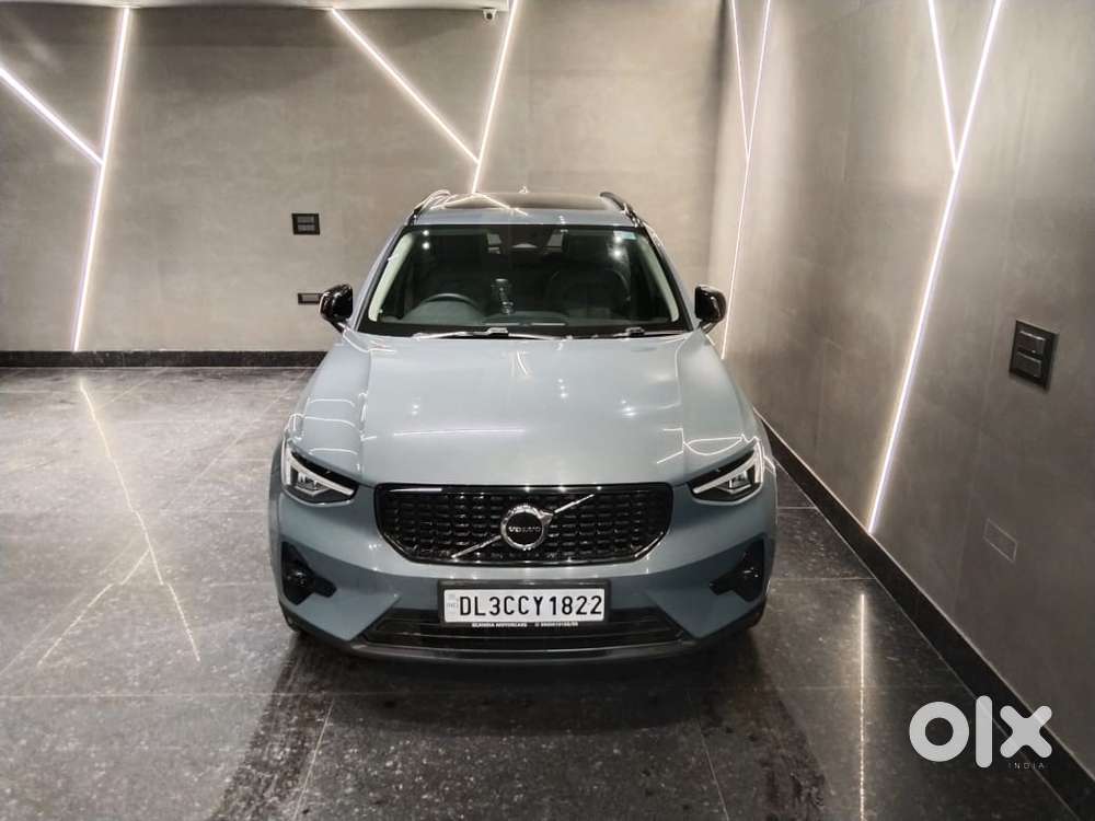 Volvo XC40 B4 Ultimate, 2023, Petrol