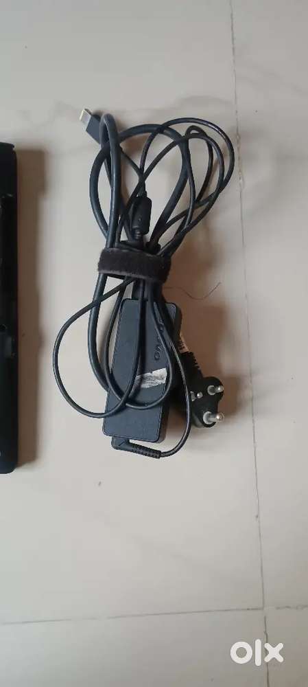 Free laptop - no hdd no battery