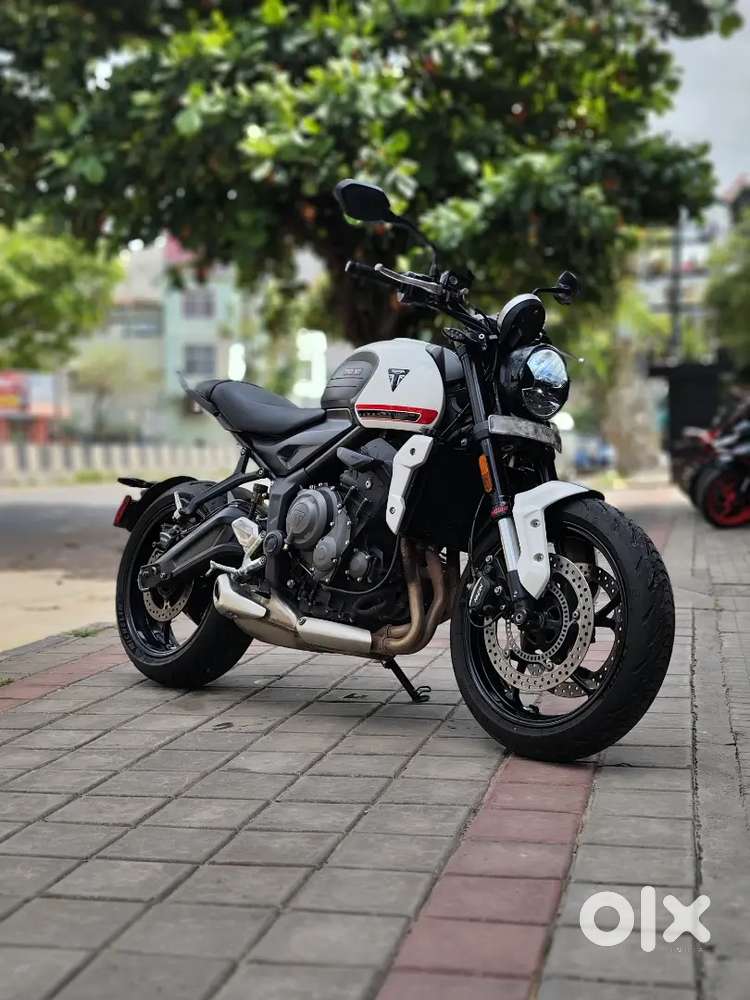 Triumph Trident 660