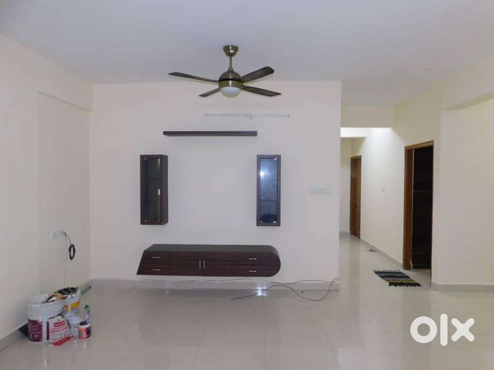 2BHK Semi-Furnished Flat for Lease in Pyramid Temple Bells