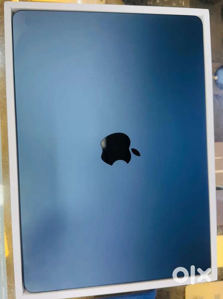 Apple macbook Air M2 chip