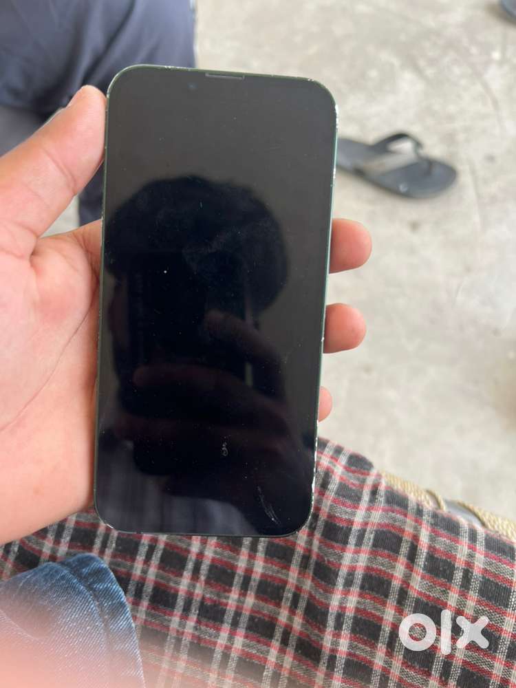 iphone 13 green colour