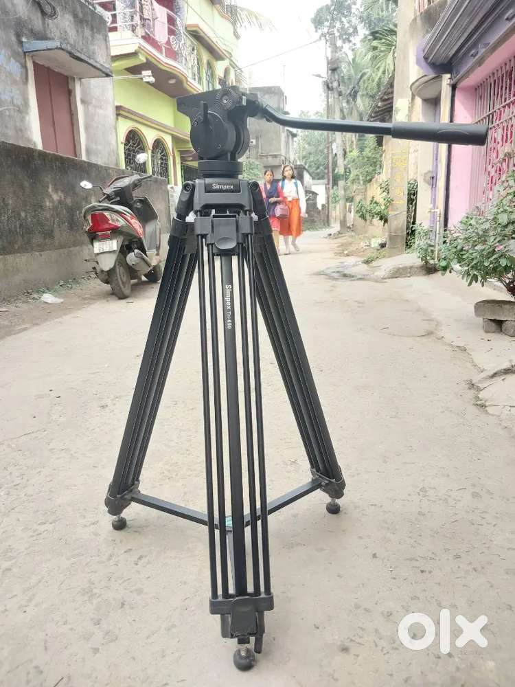 Camera Stand & Tolly