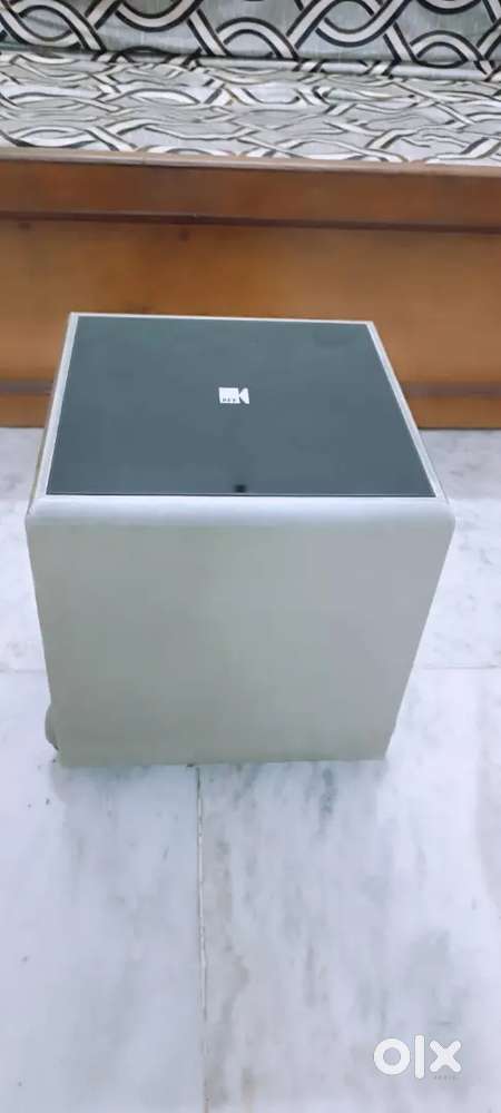 KEF PSW 2010
250 watts Active subwoofer 10 inch woofer downside firing