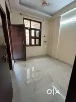1 BHK flat Mayur Vihar Phase 1 independent near by market