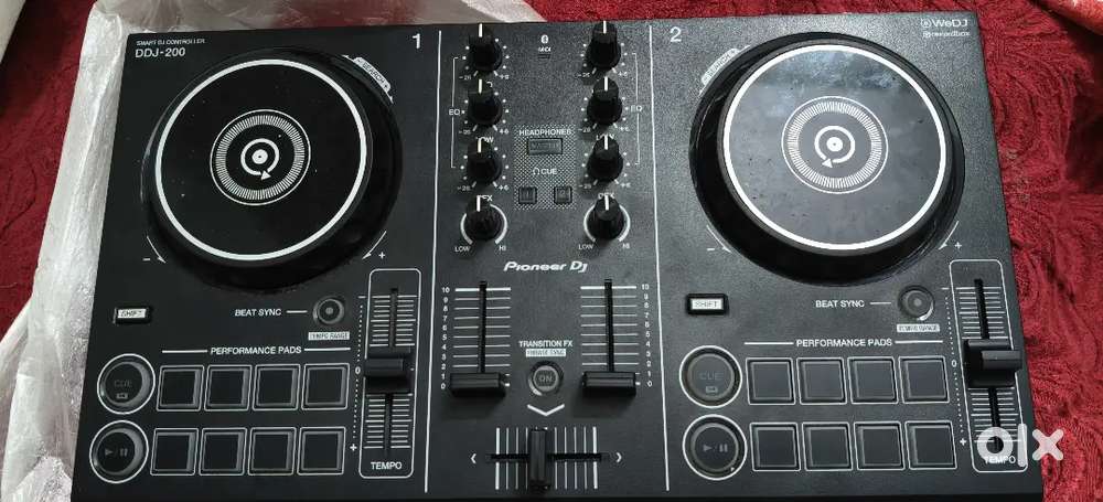 DDJ 200 Controller