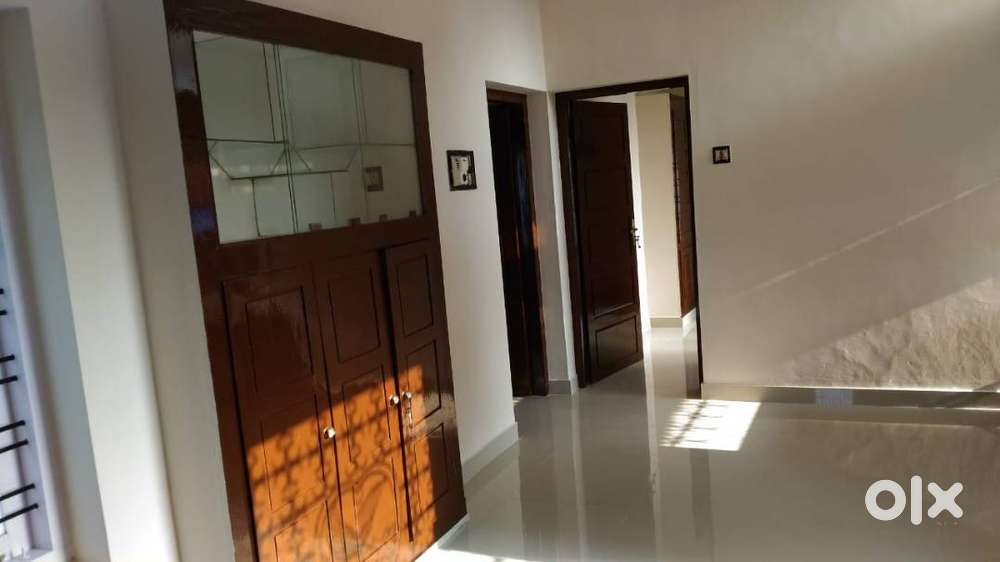 2 BHK , 2 bath Ppstairs unit for rent at Pattom, Trivandrum