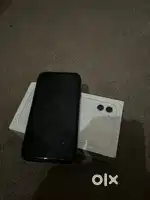 Iphone 11 64 gb mint condition 77 helth nver open