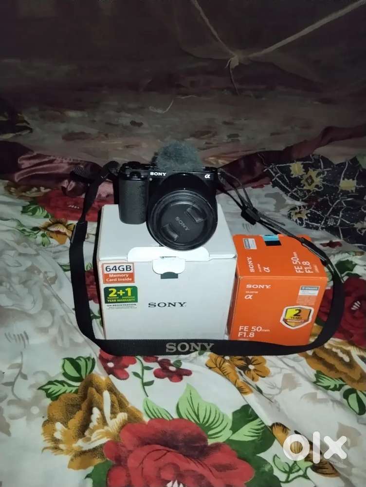 Sony zv e10 body+ 50 mm prime lens like new নতুন  RS -52000