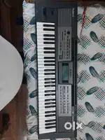Roland e09 Interactive Arranger Keyboard