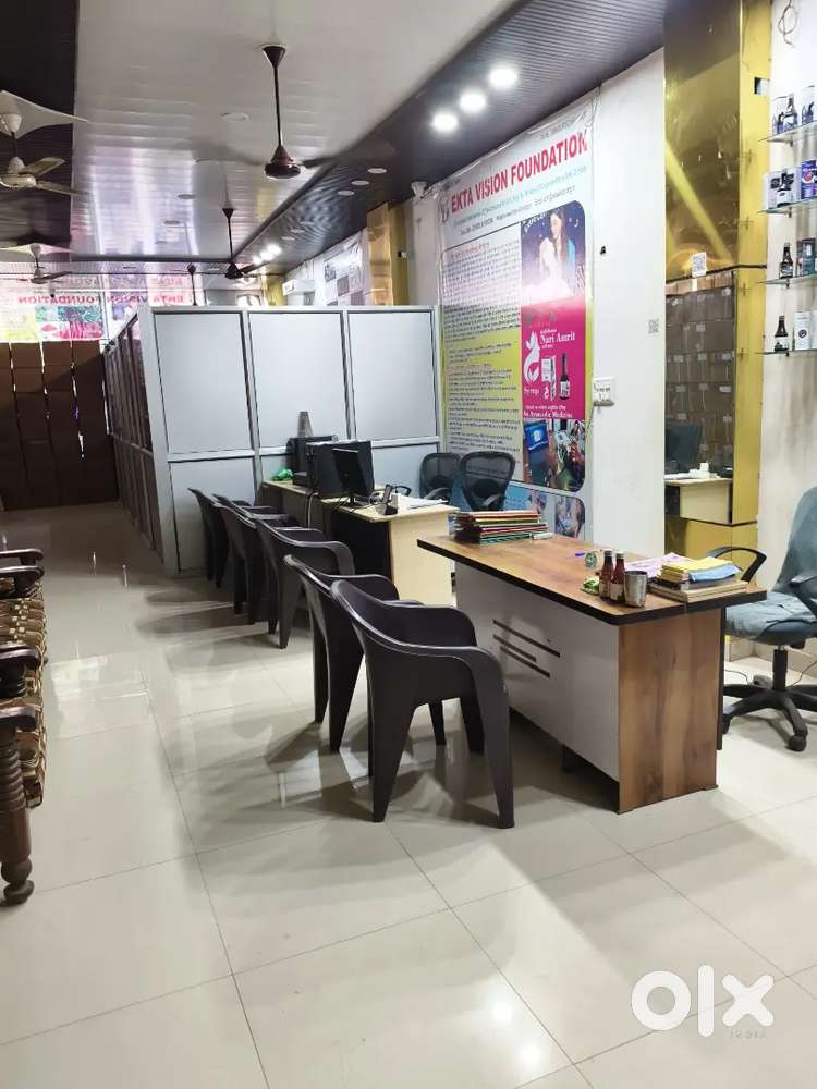 Receptionist and telecaller