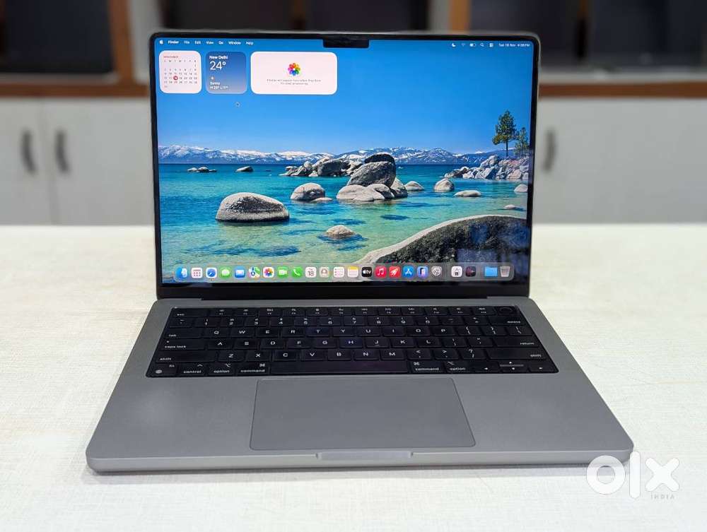 Light weight Laptop MacBook M1 Pro14 202110-core CPU and 14-Core GPU