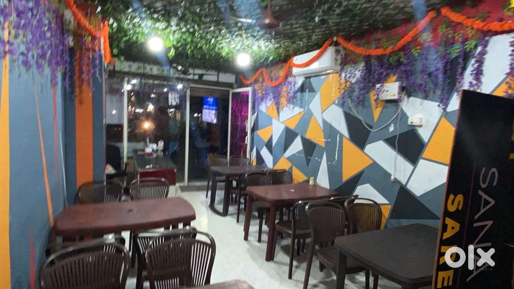 RUNNING HOTEL OUTLET FOR SALE - BAZAAR LOCATION- READY TO PROFIT SET