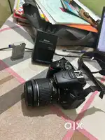 DSLR 5600 Cmaera