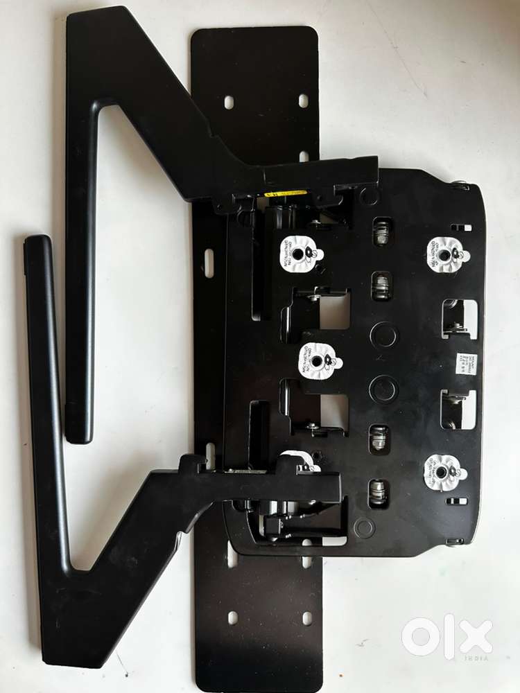 Samsung 75” TV wall mount original Bracket