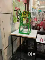 Ice gola machine with table ₹6000