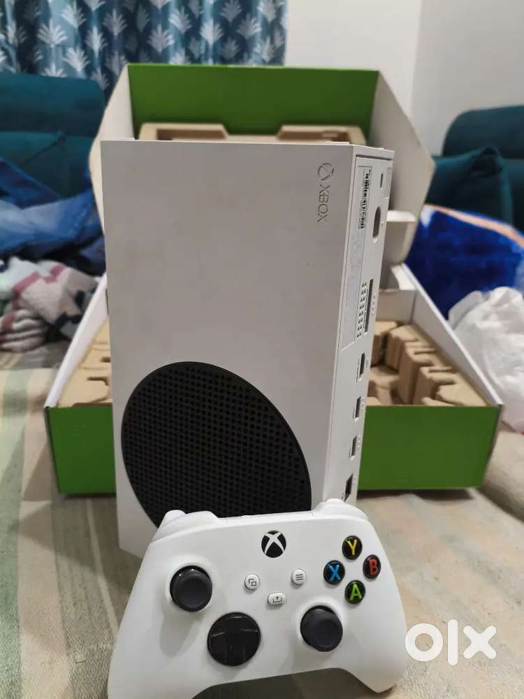 Xbox Series S – Excellent Condition, With Box