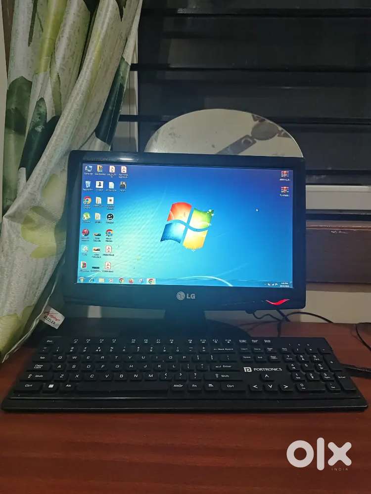 Desktop Computer with Table ( 18000 ) Ready to use