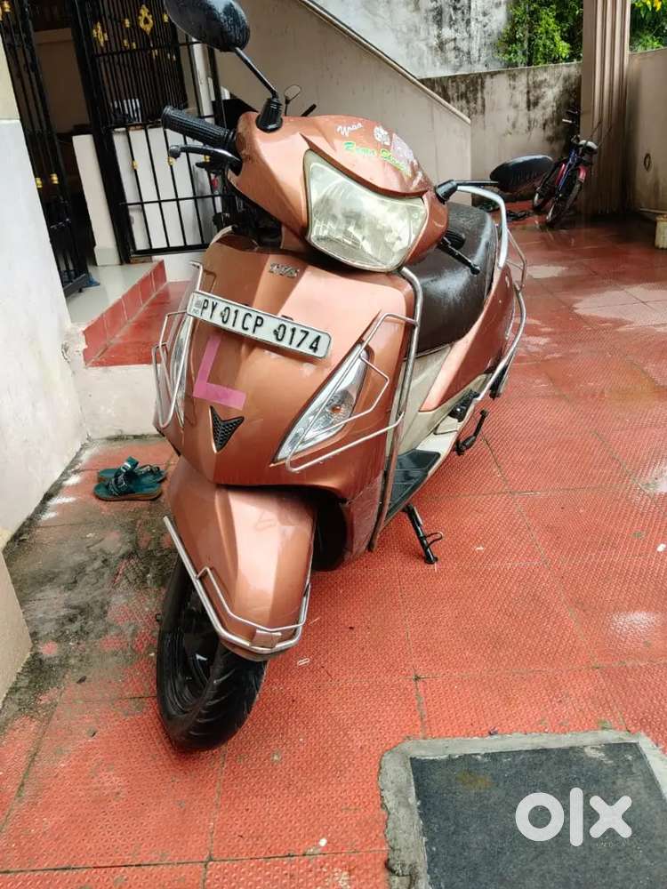 Showroom condition.back tyre new.front tyre 70
