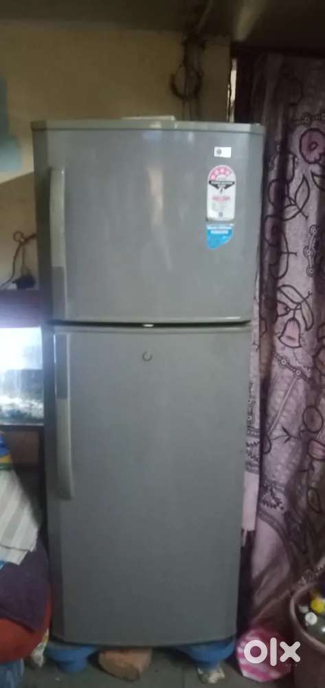 LG dabal door fridge in Good condition