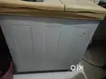 Whirlpool semi automatic washing machine