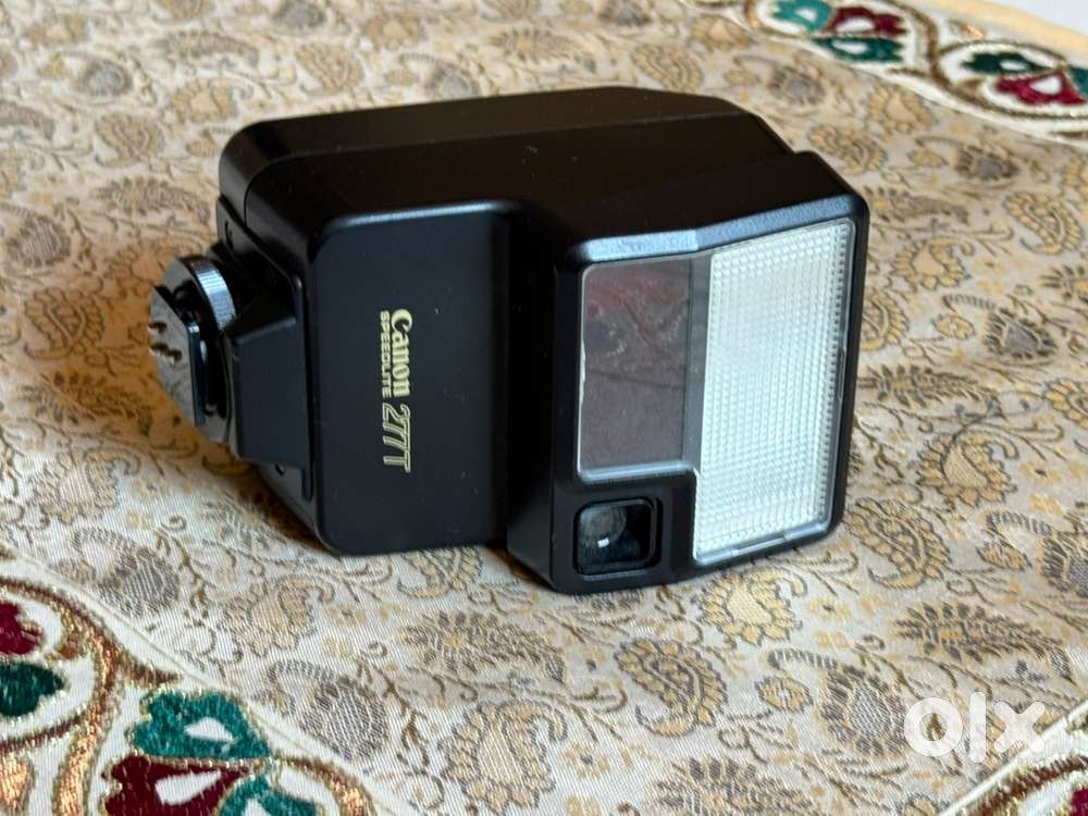 SLR cameras and flash