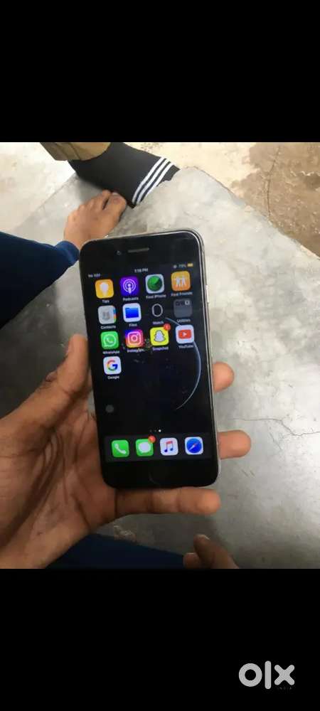 Iphone 6 all okay condition