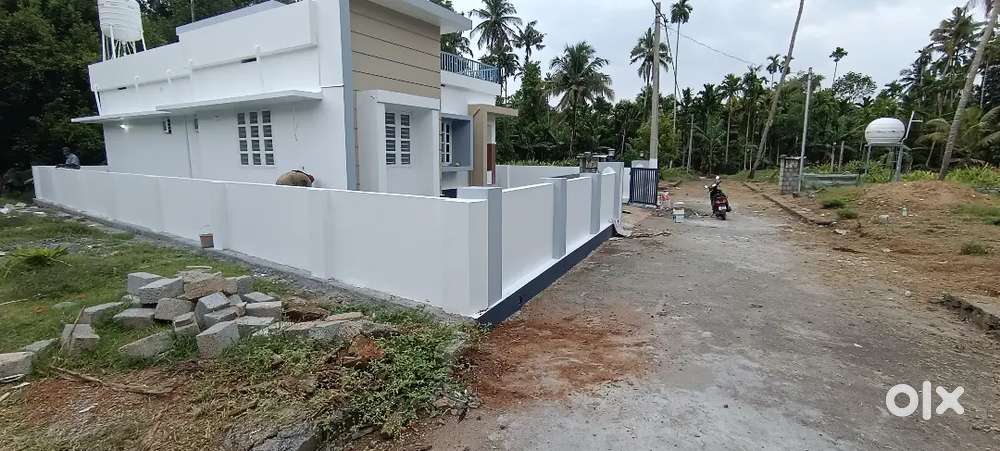 Angamaly Pulyanam junction 5,6,8, 10 CENT PLOTS AVAILABLE