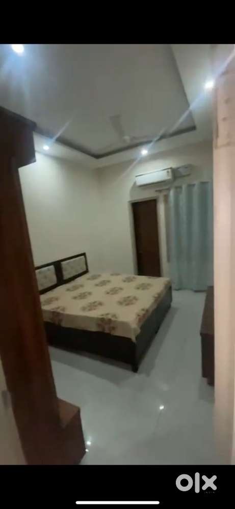 1 room available in 2bhk flat in 11000 Rent