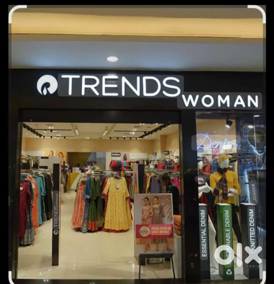 तत्काल आवश्यकता है @ TRENDS   मै लड़को & लड़कियों की !!