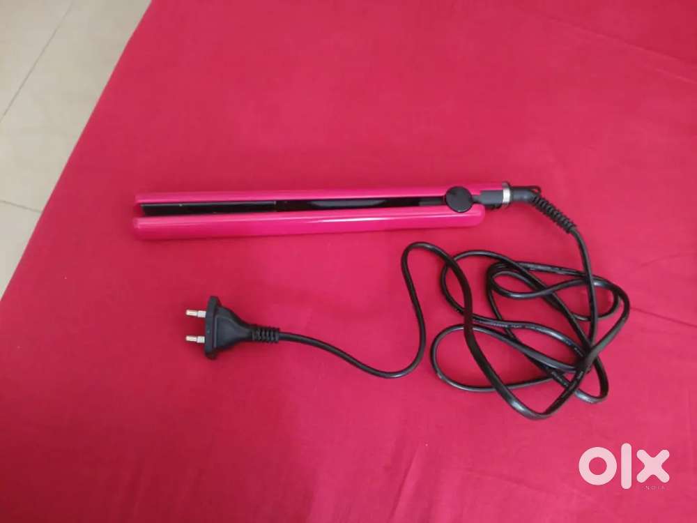 SYSKA Hair straightner Red colour with box