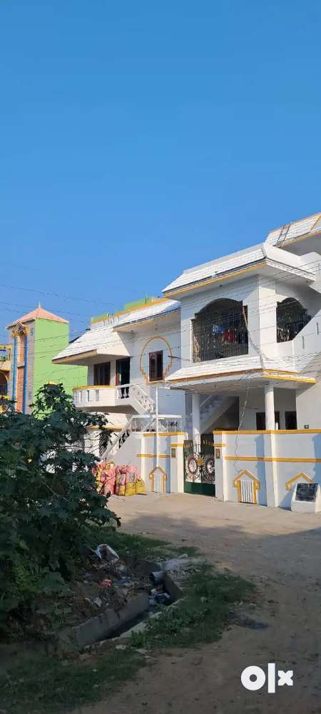 Ready to occupy 2BHK villa exclusive for bachelor