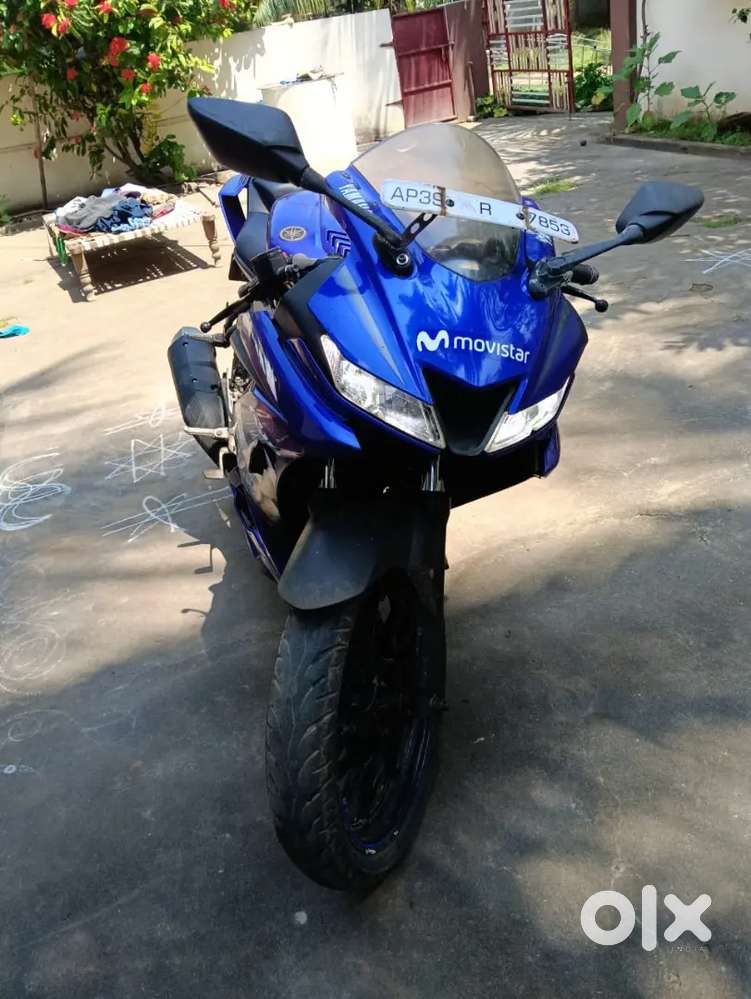 Yamaha r15 version 3 blue colour