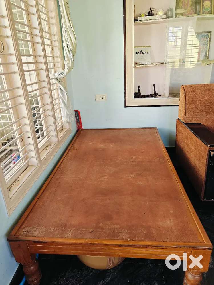 Solid Wood Single Cot / Bed Frame – Excellent Condition