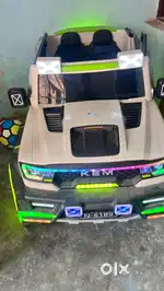Kids Car, Full Size SUV model with remote, Light on Tyre
