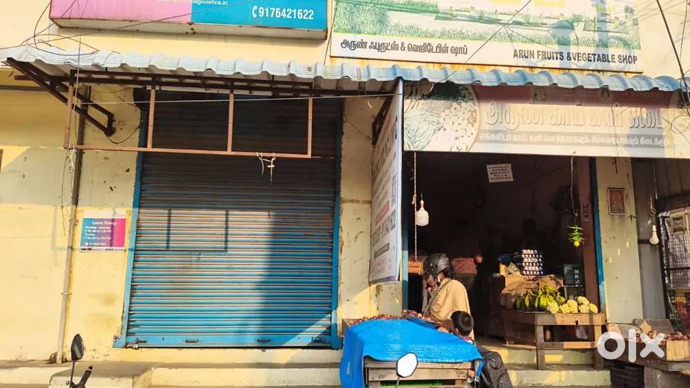 Shop for rent, Located at main road. Busy area suitable for business.