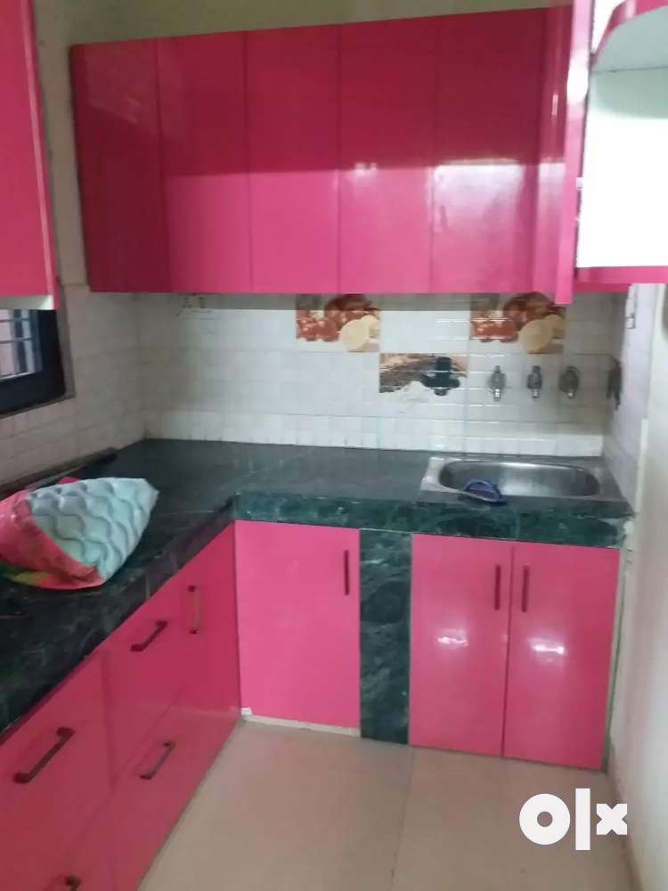 Kesri kunj 2 room + drying room available in good location