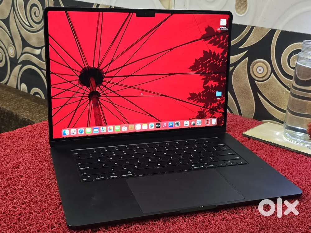 M2 15inch Macbook Air 8gb 256gb SSD Notch 3K Display 98% Health